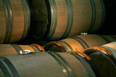 Barils du <span><span><span>Château Guiraud, Visite de Château Vignoble à Sauternes</span></span></span>